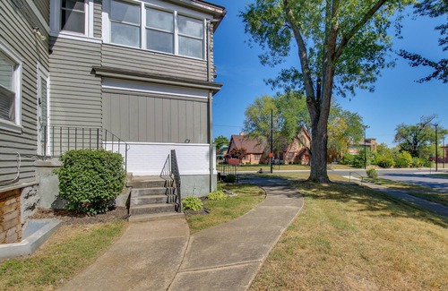 Dayton Apartment | Sunny + Spacious Dayton Condo ~ 1 Mi to Downtown!