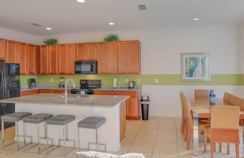 Kissimmee House | Sunny Stay in Orlando☀️6BR Home with Private Pool!