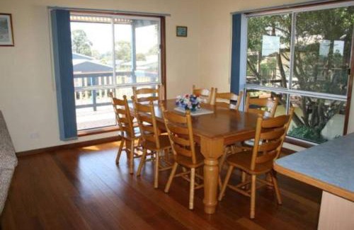Cowes House | Sunny Stays on Yarramundi