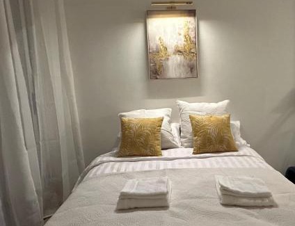 Parchamp–Albert Kahn Apartment | SUNNY Studio 2 steps from metro