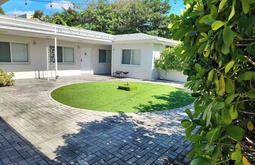 Northeast Miami Apartment | Sunny Studio in the Heart of Miami