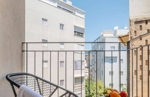 Tel Aviv Promenade Apartment | Sunny Studio Near the Beach