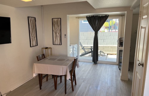 Townsite Apartment | Sunny Studio near Water Street - Unit B