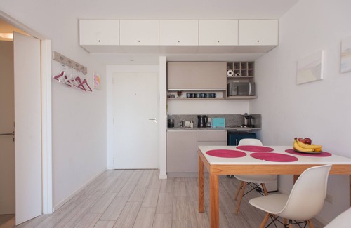 Palermo Apartment | SUNNY studio on ideal Palermo Soho st. w/pool& Gym