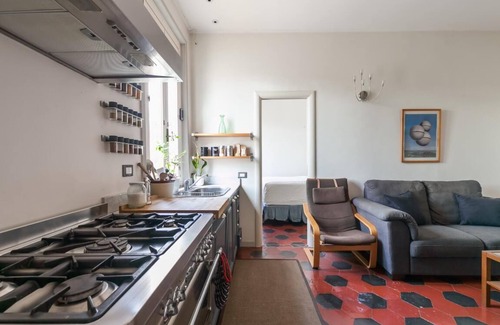 Testaccio Apartment | Sunny Testaccio Beautiful apartment