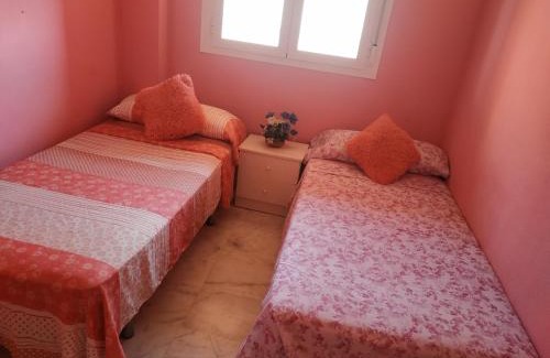 Sevilla Este Apartment | Sunny view Apartment with Five Beds check out 2 pm