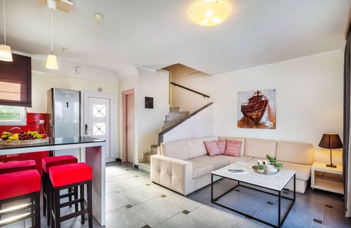 Haniotis Villa | Sunny Villa Epta in Chaniotis