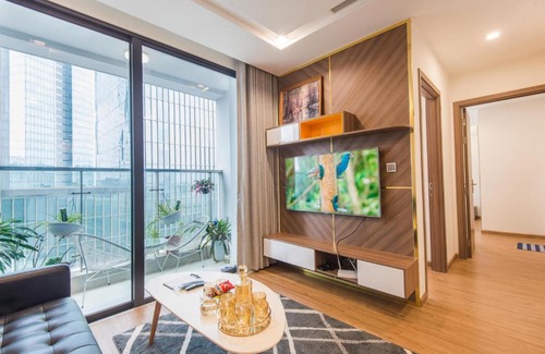 Ngoc Khanh Apartment | Sunny Vinhome Metropolis Apartment