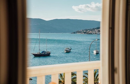 Zelenika Villa | SunnyCoastVilla