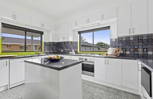 Ulladulla House | SunnyDaze in the Heart of Ulladulla