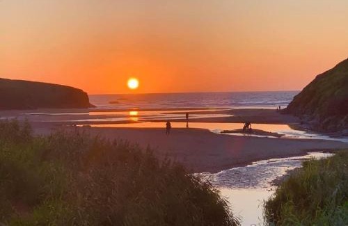 Padstow House | Sunnyridge Cottage, Porthcothan Bay