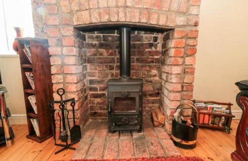 Muston House | Sunnyside Cottage