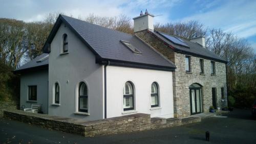 Ennistimon House | SunnySide-Cottage
