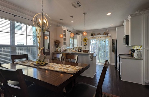 Lake Charles House | Sunnyside House at Penn Properties