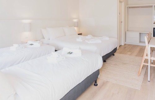 Port Broughton Hotel | Sunnyside Motel
