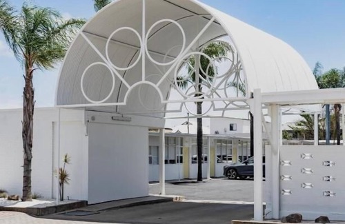Port Broughton Hotel | Sunnyside Motel
