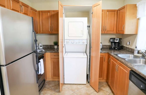 Anona Condo | Sunnyside Palms Resort - Poolside, BBQ Grill, 2BR