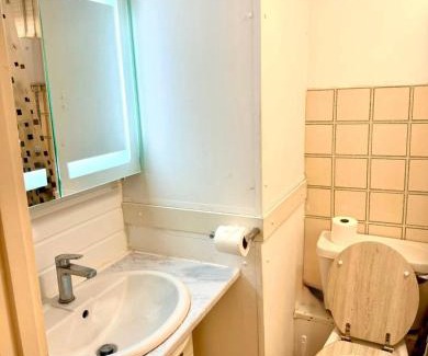 Portsmouth Apartment | Sunnyside retreat, free parking and hassle free entry