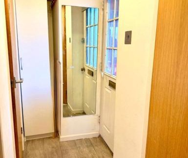 Portsmouth Apartment | Sunnyside retreat, free parking and hassle free entry