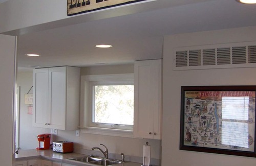 Middlesex Cottage | Sunnyside Shore - Lakefront Retreat, 2 bedroom, 1 bathroom, sleeps 4-6