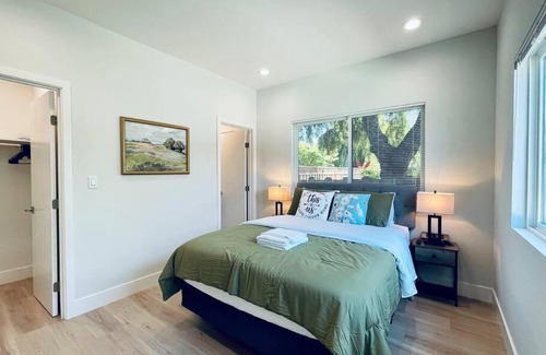 Snail House | Sunnyvale Cozy New 3B3b home/Gogle/speed WiFi