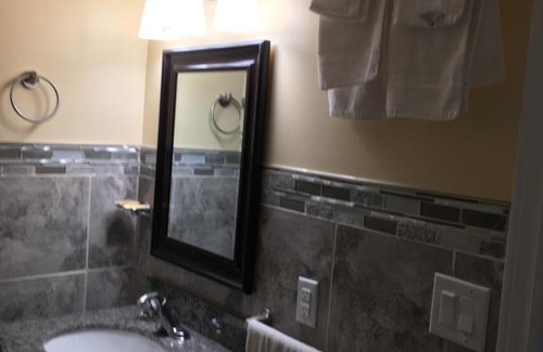 Leamington Hotel | Sunparlor Motel