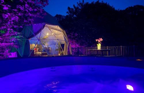 Newton Ferrers Apartment | Sunridge Geodome with private Hot tub