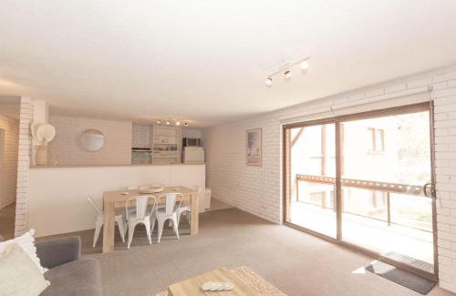 Jindabyne Apartment | Sunrise 15