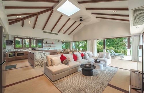 Pa Klok Villa | Sunrise 7BR Luxe Villa Sea View V151