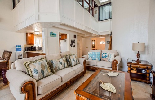 Paradise Island Villa | Sunrise Beach Resort-Same Beach as Atlantis-3 Bedroom-Villa Tropicalia