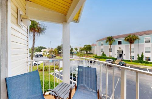 Ocean Side Village Apartment | Sunrise Beach Bliss