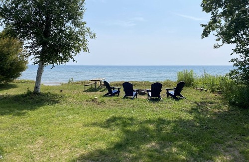 La Pointe House | Sunrise Beach House - Sand Beach and Lake Superior Access!