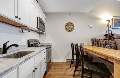 Sunday River Area Condo | Sunrise C-105 | 1 Bed, 1 Bath