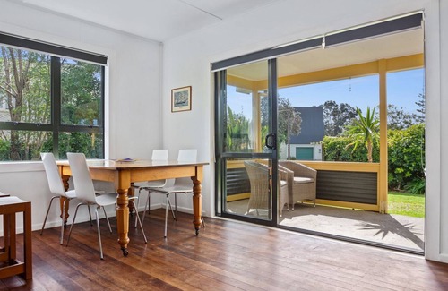 Waihi Beach House | Sunrise Cottage – Waihi Beach Holiday Home