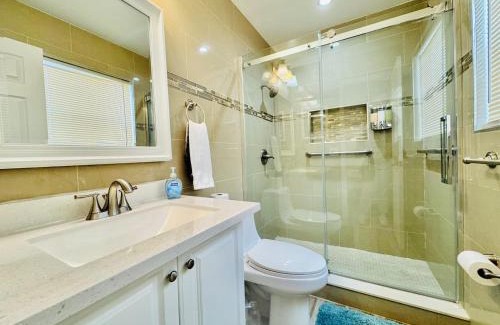 Sunrise Villa | Sunrise Family Oasis Pool Lake Canal Views