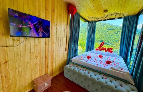 Adjara Ski Chalet | Sunrise merisi