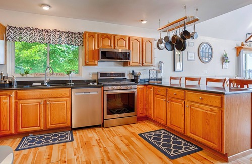 Geneva House | Sunrise On Harmony - Blissful Relaxation on Seneca Lake!