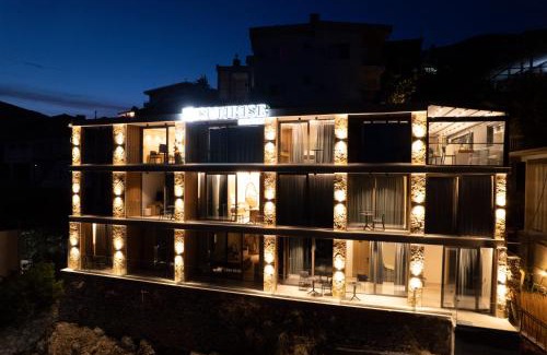 Qeparo Hotel | Sunrise Qeparo