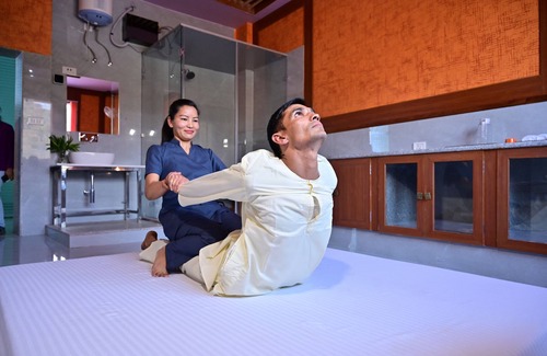 Mahipalpur Resort | Sunrise Resort