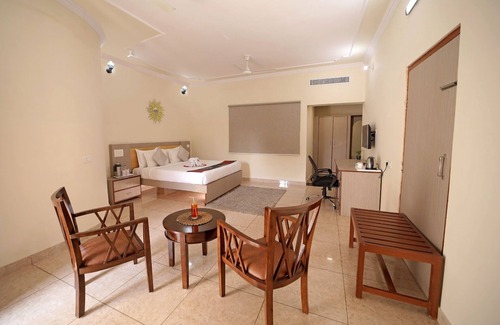 Mahipalpur Resort | Sunrise Resort