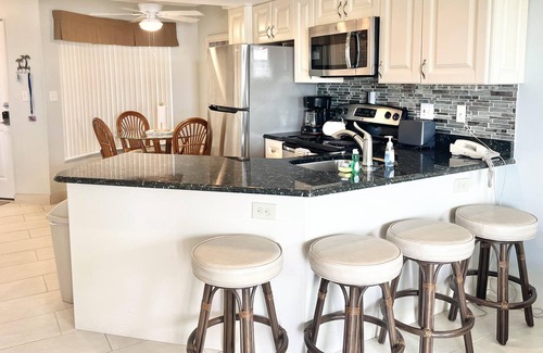 St. Pete Beach Condo | Sunrise Resort Unit 503