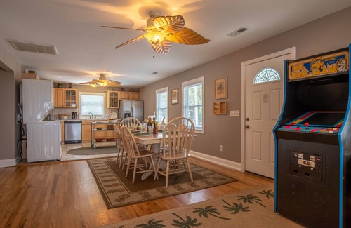 Crescent Beach House | Sunrise Retreat! Huge Private Pool & Hot Tub, WIFI, Steps to Beach, New Cabanas!