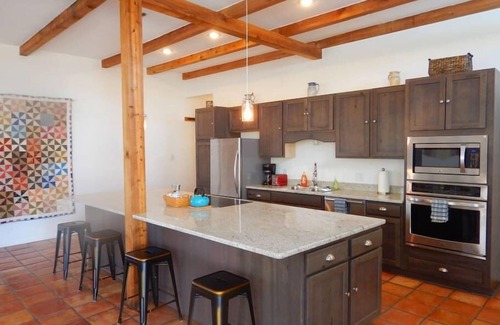 Alpine House | Sunrise Ridge: Modern. Spacious Inside & Outside.
