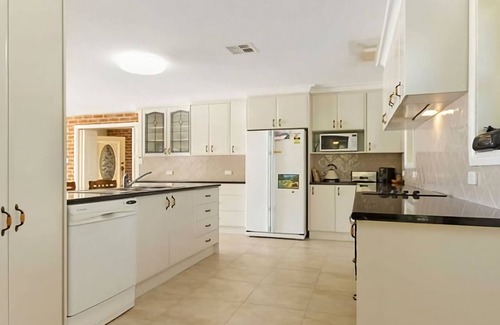 Mossy Point House | Sunrise Road Everything at your fingertips