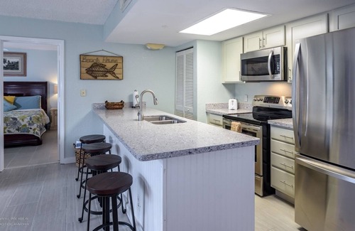 Key West Condo | Sunrise Suite 203- 2 bedroom 2 bath with shared pool