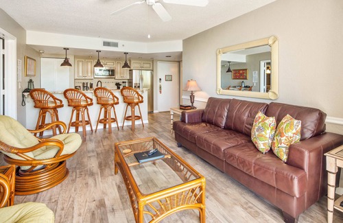 Key West Condo | Sunrise Suites Condo w/Balcony, Pool & Hot Tub, Tennis & Covered Parking