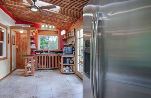 Kehena House | Sunrise Tropical Garden Getaway
