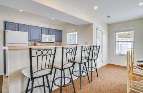 Kimberling City Apartment | Sunrise Views and Pool Access Table Rock Lake Condo