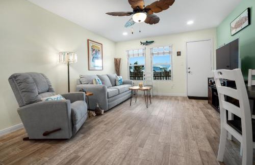 Port Aransas House | Sunrise Villas 207 - BOARDWALK TO THE BEACH
