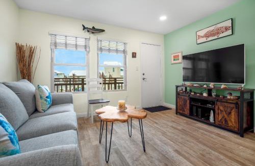 Port Aransas House | Sunrise Villas 207 - BOARDWALK TO THE BEACH